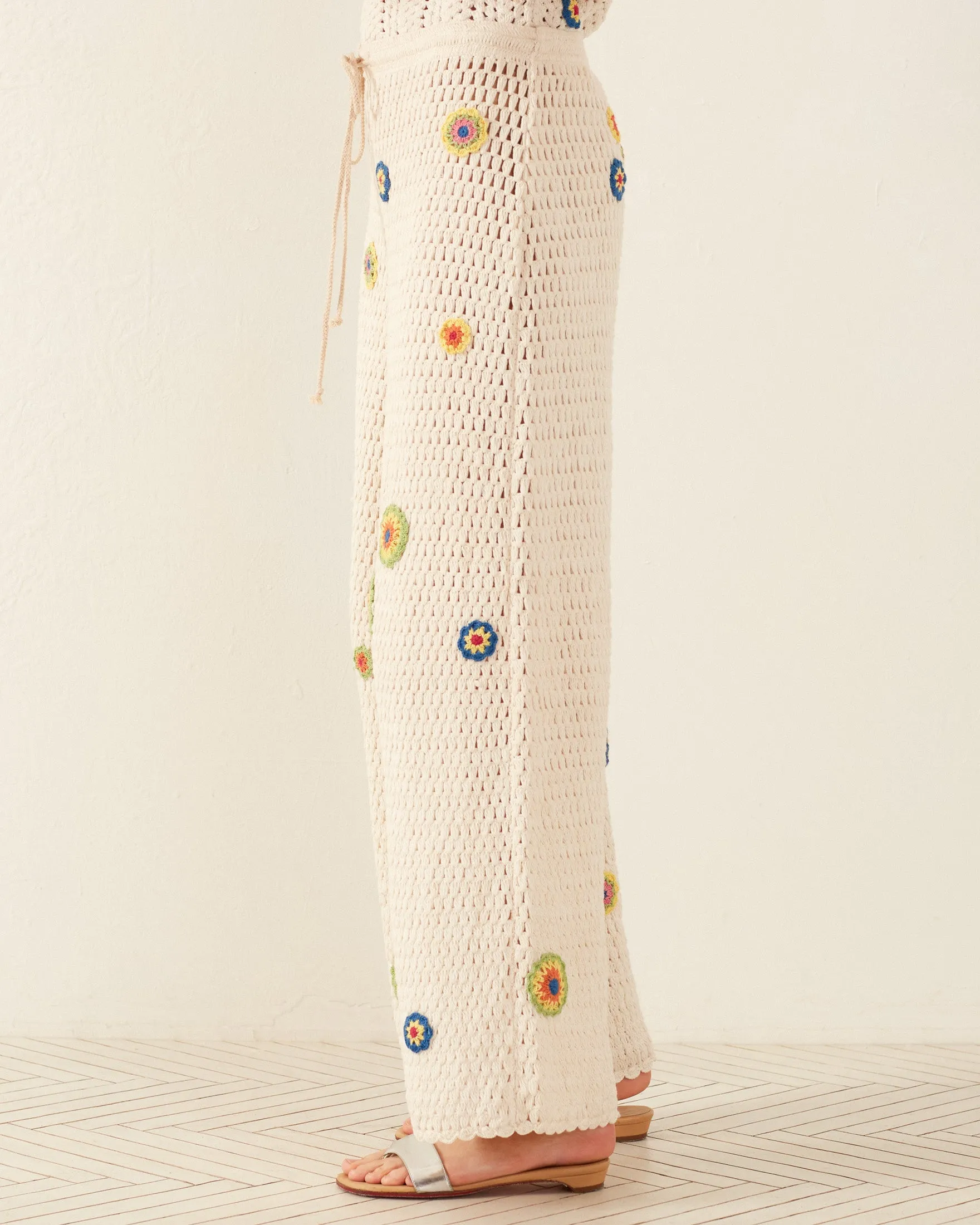 Elia Pearl Flower Crochet Pant